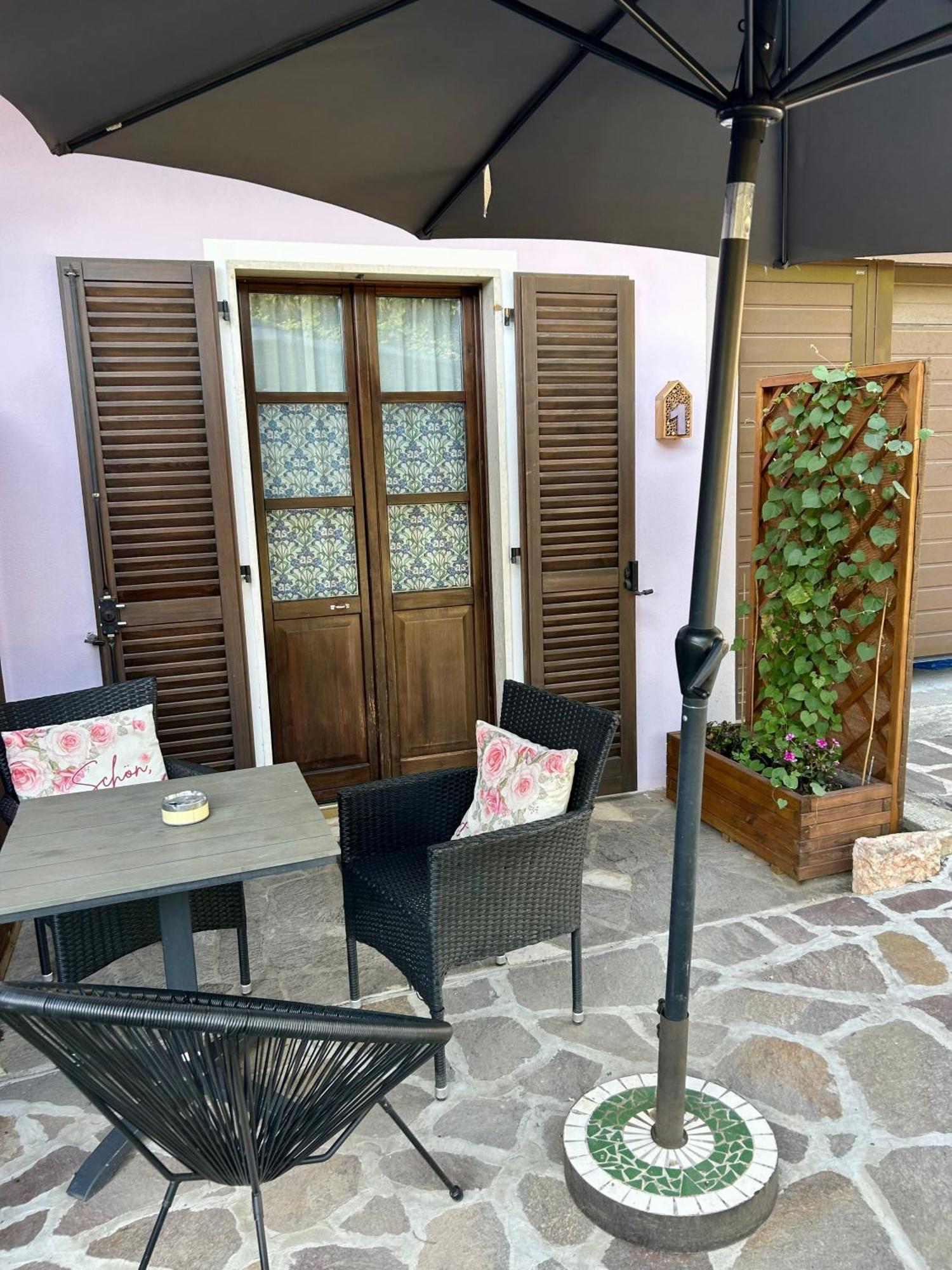 La Casa Di Campagna Sul Garda Пуеняго Екстериор снимка